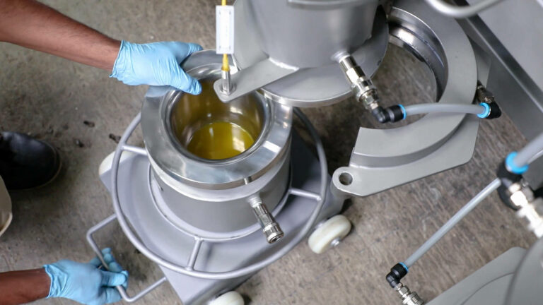 The Supercritical Fluid Extraction Process: A Full Guide